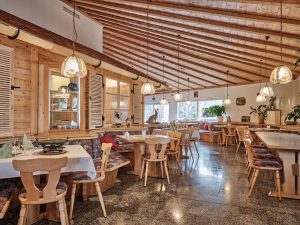 Restaurant_1.jpg